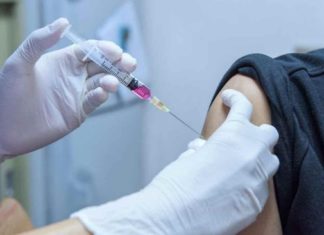 Голикова сообщила, что вскоре россияне смогут выбирать между разными вакцинами от коронавируса