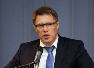 Мурашко назвал условие отмены в России масочного режима