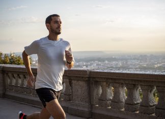 Как выбрать майку и футболку для бега?