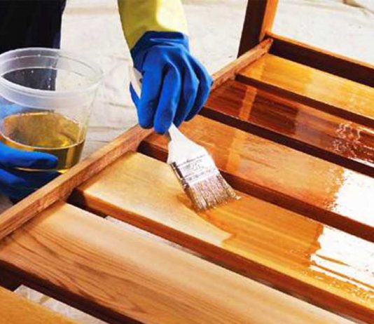 Как правильно лачить дерево?