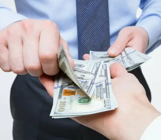 Как вернуть деньги от брокера мошенника?